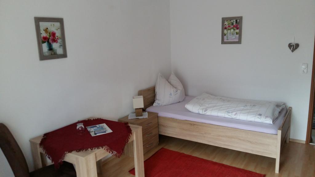 Gaestehaus Poeppl Unterwoessen Bilik gambar